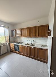 Cucina completa in legno gia smontata