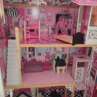 Casa delle Barbie in legno grande