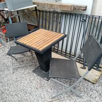 tavolino da giardino
