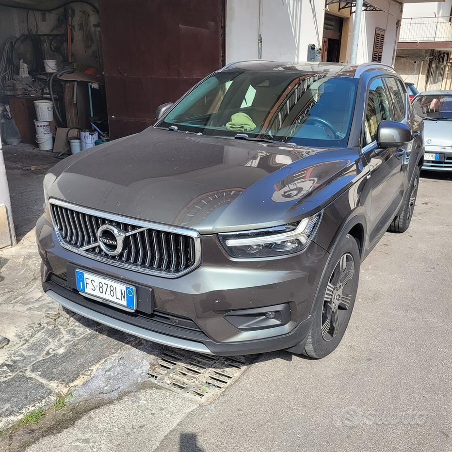 Volvo XC40 (2017-->)