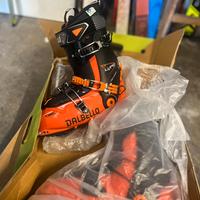 Scarponi scialpinismo nuovi