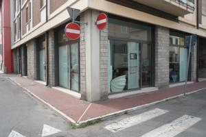 Locale commerciale uso negozio e ufficio