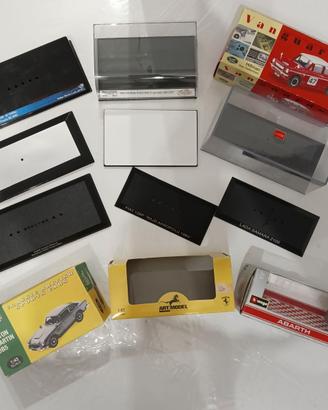 1/43 Lotto basi, teche, vetrinette, scatole auto