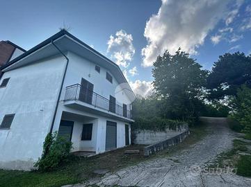 PORZIONE DI BIFAMILIARE A OSPEDALETTO D'ALPINOLO