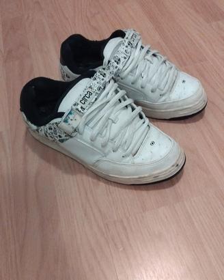 scarpe bianche
