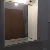 Mobiletto con specchio bagno