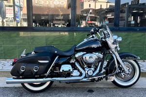 Harley Davidson FLHRC 2011