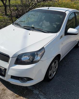Chevrolet Aveo 1.2 5P. LT GPL