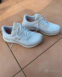 Skechers Arch Fit