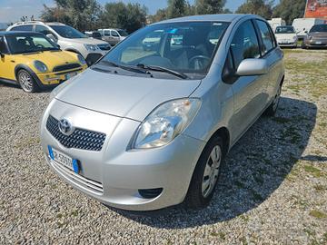 Toyota Yaris 1.0 5 porte Sol