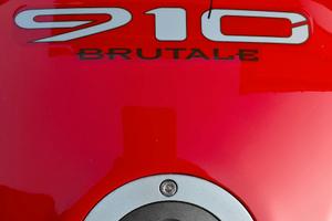 MV AGUSTA BRUTALE 910 S