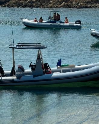 Gommone Gommorizzo 7 mt  SUZUKI 150 Hp Pesca