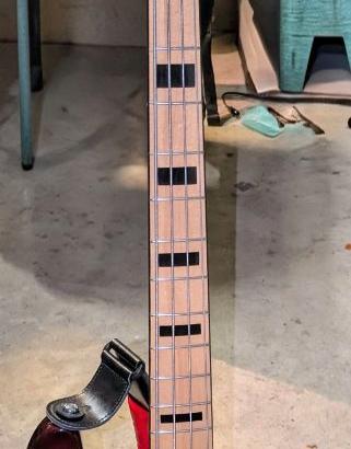 Sire Marcus Miller V7 Vintage Swamp Ash