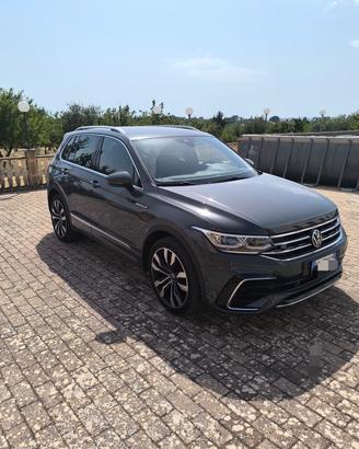 Volkswagen Tiguan 2.0 TDI R-Line DSG