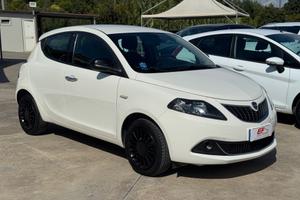 Lancia Ypsilon 1.0 FireFly 5 porte S&S Hybrid Gold