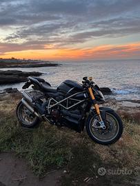 Ducati streetfighter 1098s