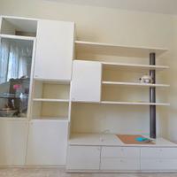 Mobile soggiorno in legno laccato marca Schiffini.