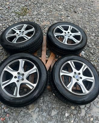 gomme e Cerchi originali volvo xc