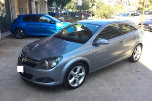 Opel Astra GTC 1.9 16V CDTI 150CV 3 porte Cosmo