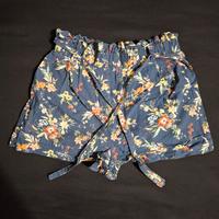 pantaloncini floreali