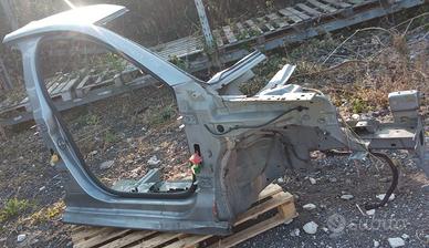 Peugeot 208 2019 in poi Fiancata Ant. Destra