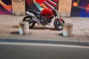 Ducati Monster 696 2008 – 32.000 km – Originale