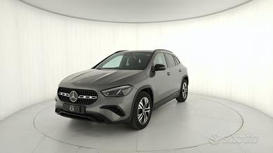 MERCEDES-BENZ GLA 200 d automatic