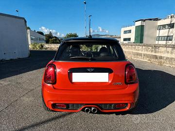 🟠 MINI Cooper S 2018 – 60.000 km