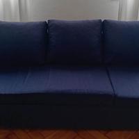 Divano in tessuto blu