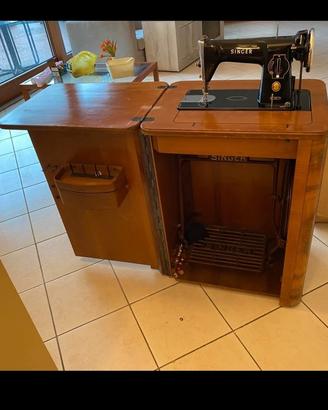 Macchina da cucire della singher