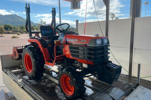 Trattore kubota B1410