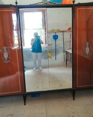 Armadio e comò anni 50/60 con marmo