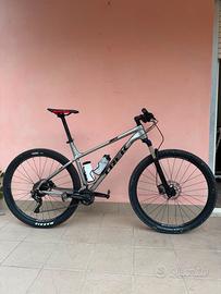 trek  x caliber 8 tg XL