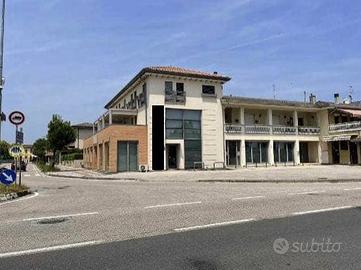 Immobile in asta di 340 m² con 3 locali a Salgared