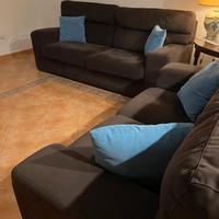 Divani marroni in velluto