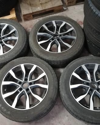 A15 - Pneumatici 215/60R17 + cerchi C-HR