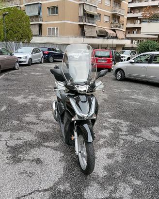 Honda SH 125i nero 11/2018 – 31.200 km, unico prop