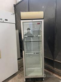 Frigo vetrina x bibite con vetro trasparente