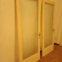 porte legno bianche con vetro