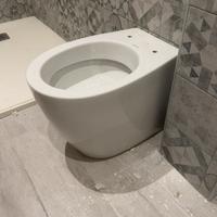 WC di design filomuro NUOVO