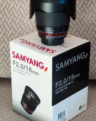 Obbiettivo Samyang 16mm F/ 2.0 per Pentax K