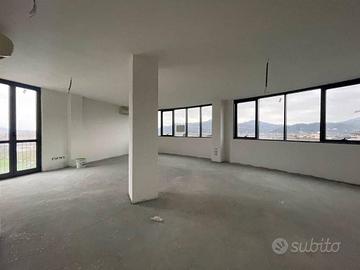 Immobile di 110 m² con 4 locali a Bolano