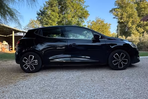 Renault Clio IV MOSCHINO INTENS dCi 90