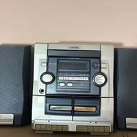 Radio/Stereo Aiwa con Casse