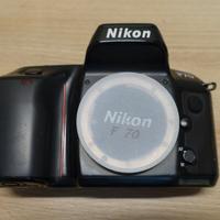 Fotocamera reflex analogica  Nikon F70