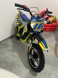 Minicross 50 cc pratocamente nuova