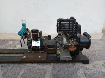 Pompa con motore a scoppio