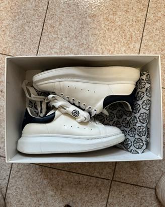 Scarpe Alexander McQueen pari a nuovo