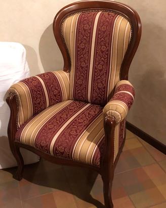 Poltrona Classica Damascato Bordeaux e Oro