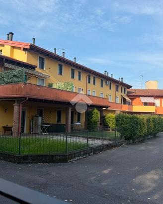 2 LOCALI A LENO
